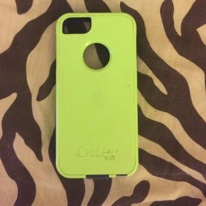 Otter box iPhone 5