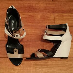 Kenneth Cole Balfour wedges - white tan and black