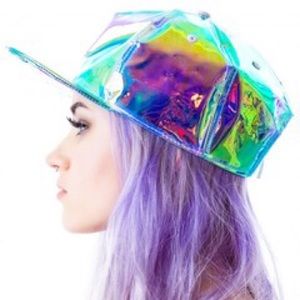 🔥RARE UNIF HOLOGRAPHIC HAT🔥