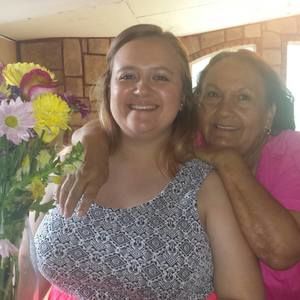 Meet your Posher, Caitlin