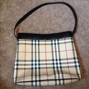 Burberry purse