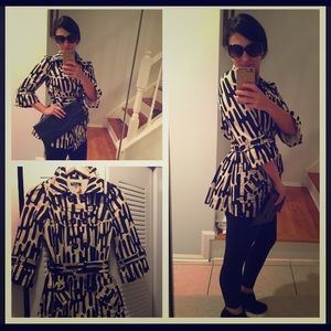 ✨Last Price Cut✨Anthripologie tan & black coat