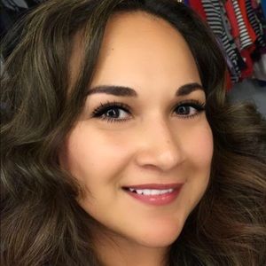 Meet your Posher, Carmen