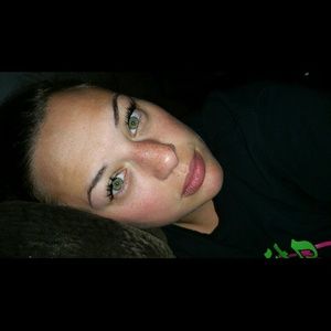 Meet your Posher, Hope