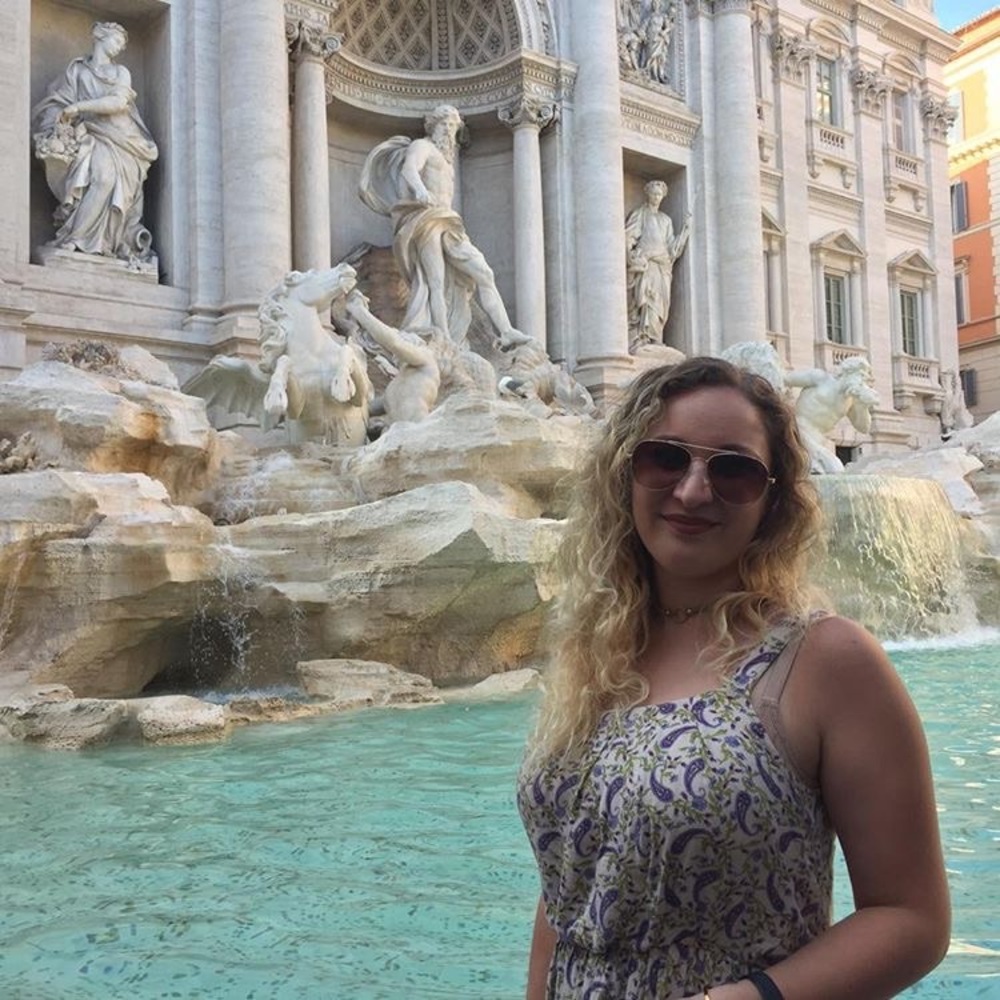 Meet your Posher, Madeleine