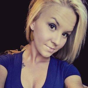 Meet your Posher, Sarah beth