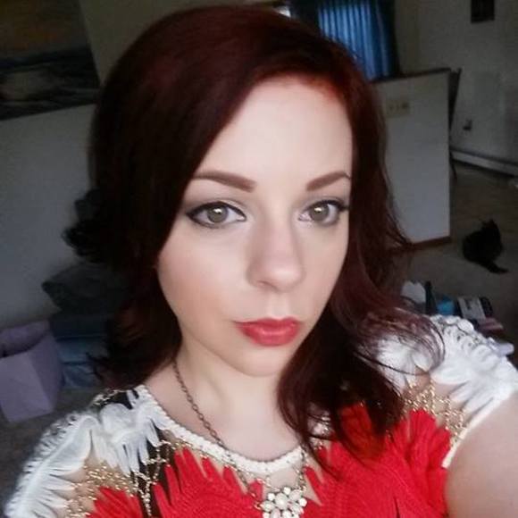 Meet your Posher, Casey