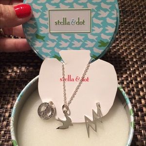 Stella & Dot Necklace