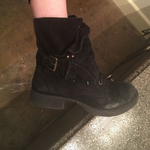 Steve Madden black booties.