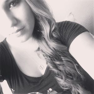 Meet your Posher, Renee