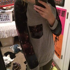 Galaxy crew neck - zumiez