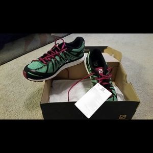 NWT womens Salomon X-tour trail running shoe