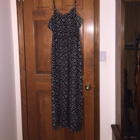Black and white maxi dress