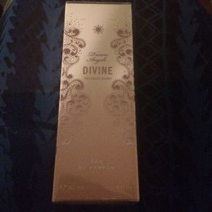 Vs divine perfume limited edition