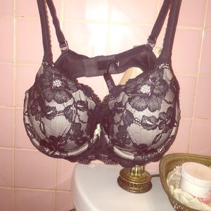 Body by Victoria Secret Bra