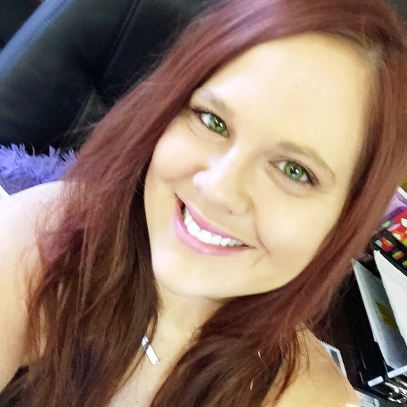 Meet your Posher, Brandy - Picture 4 of 4