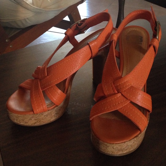 Gianni Bini wedges / heels