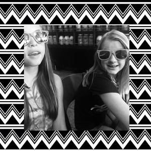 Meet your Posher, Kendra