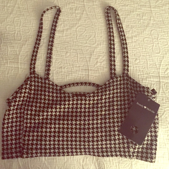 Brandy Melville Tops - Brandy Melville crop