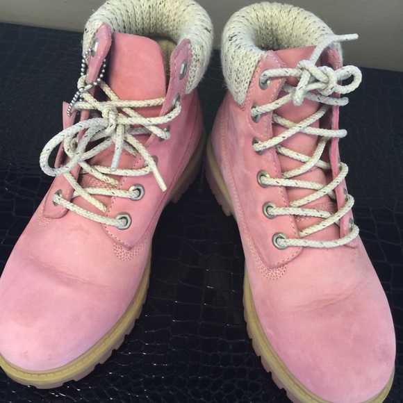 Timberland Boots in Baby Pink