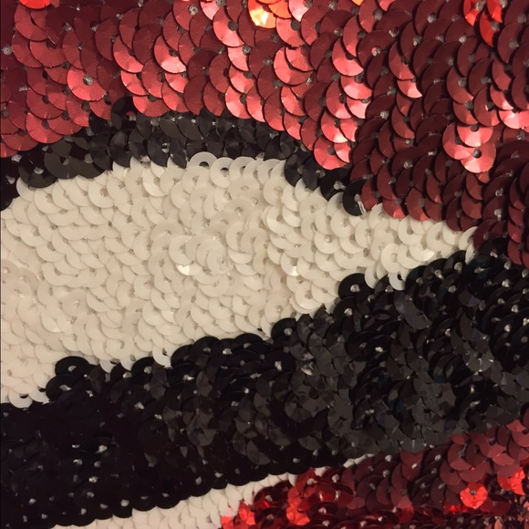 ***SOLD***EXPRESS Sequin Lip T-Shirt! - Picture 4 of 4