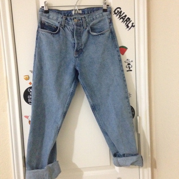 brandy melville mom jeans