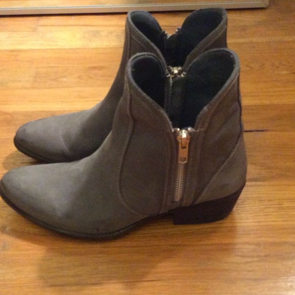 Steve Madden Shoes - Steve Madden booties