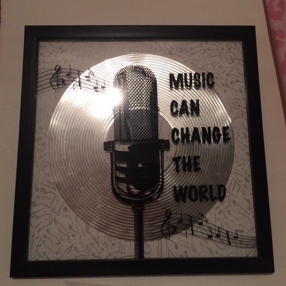 "Music can change the world" room art🎼🎼🎼