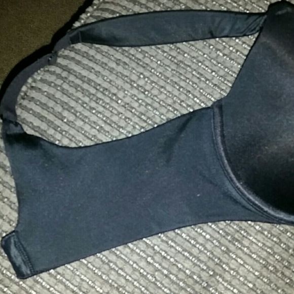 Black Bra - Picture 2 of 2