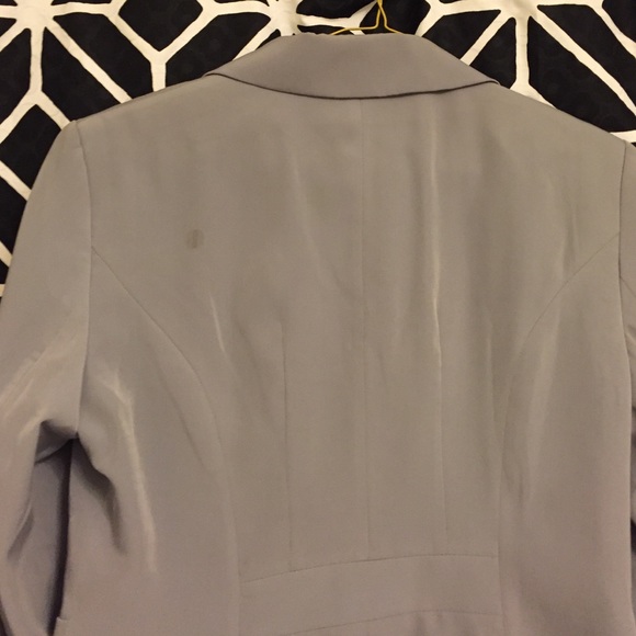 EXPRESS Modern Cropped Blazer! - Picture 4 of 4