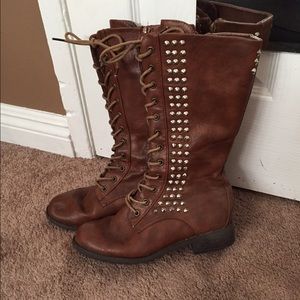Brown lace up boots
