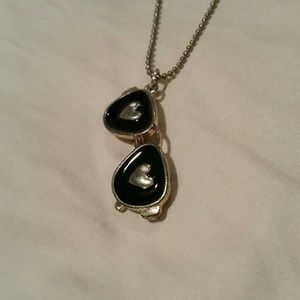 Betsey johnson sunglasses necklace
