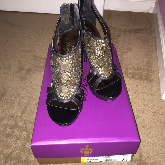 Fergie Kaper Too shoes