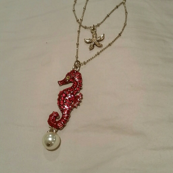 Betsey johnson seahorse necklace