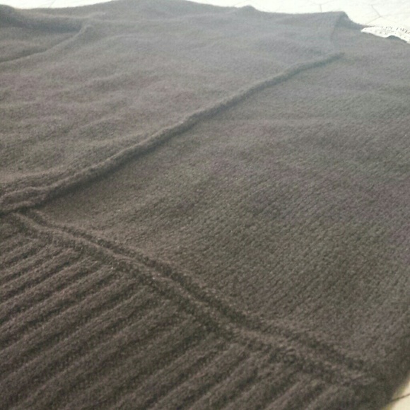 Brown Pullover Sweater - Picture 3 of 4