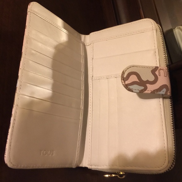 Wallet - Picture 2 of 3