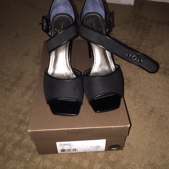Paola Jeanie canvas and leather heel