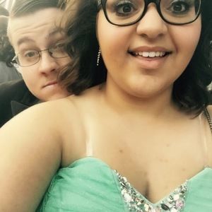 Meet your Posher, Cierra