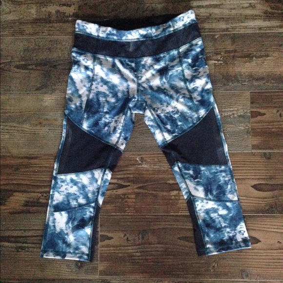 Lululemon Mesh-With-Me-Crop-Luxtreme