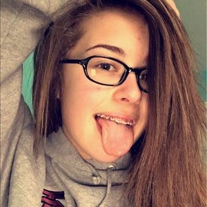 Meet your Posher, Laney