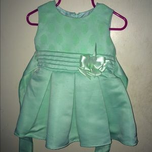 Green infant dress for baby girls