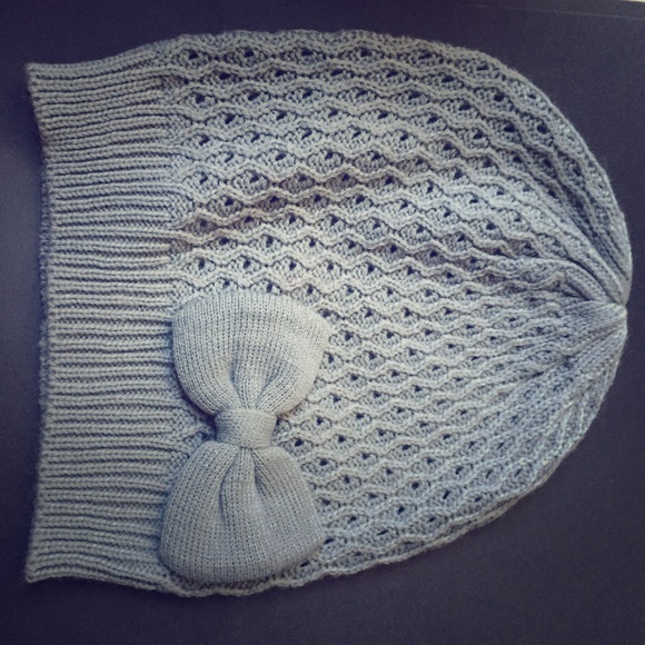 Charlotte Russe Accessories - Grey Bow beanie hat