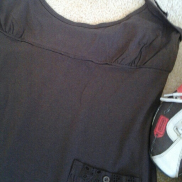 ROXY TOP - Picture 2 of 4