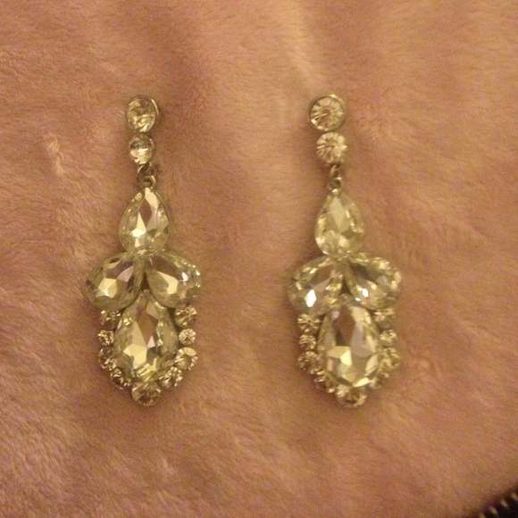 Super Blingy Rhinestone Earrings - Picture 2 of 4