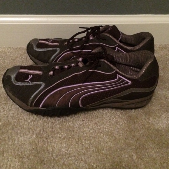 PUMA sneakers! Brown and purple size 7.5