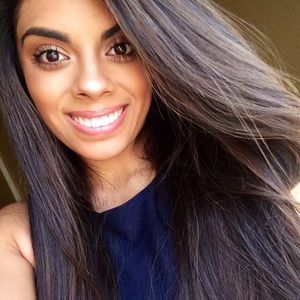 Meet your Posher, Alejandra