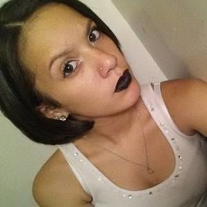 Meet your Posher, Anisa