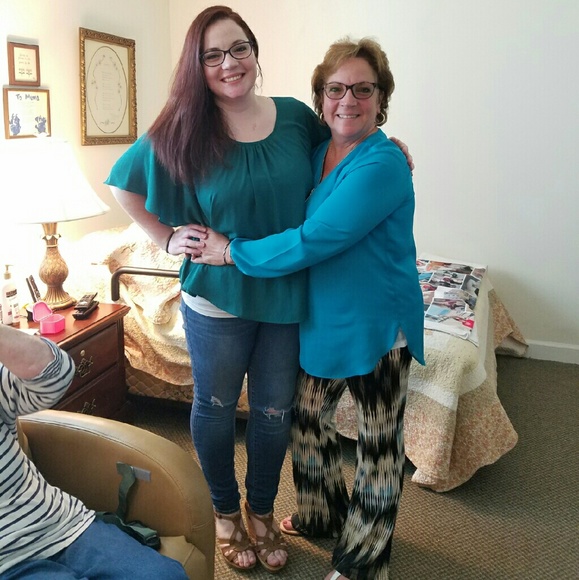 Meet your Posher, Paige - Picture 2 of 2