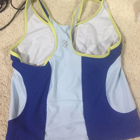 Nike shorts & tank - Picture 3 of 3