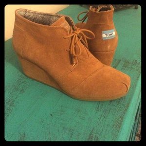 Brown Toms Wedges